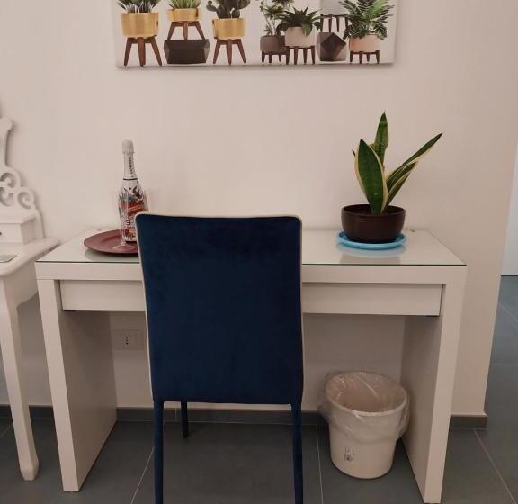 اتاق سوپریور با تخت بزرگ, Suite Al Borgo