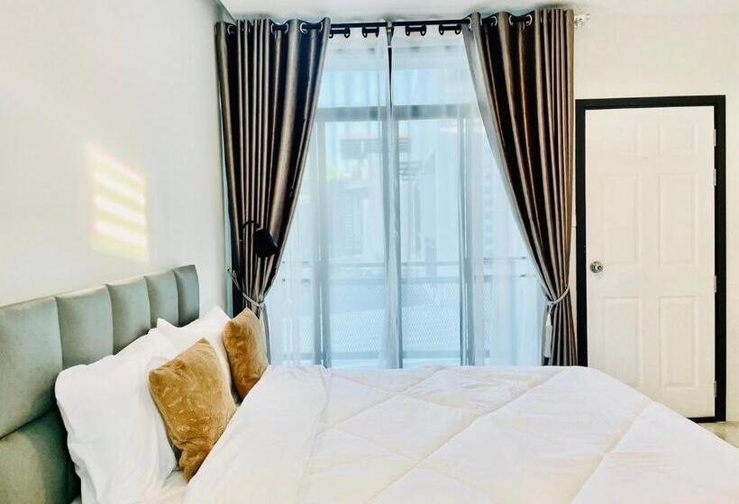 Номер Deluxe с Балконом, Sky View Home And Hostel Chiangmai