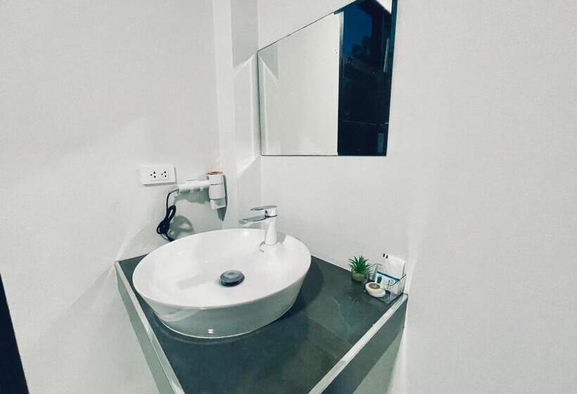 Номер Deluxe с Балконом, Sky View Home And Hostel Chiangmai