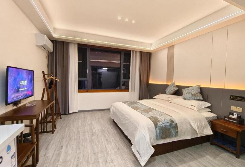 Номер Deluxe Кровать Кинг, Zhangjiajie Borui Hotel   Tianmen Mountain