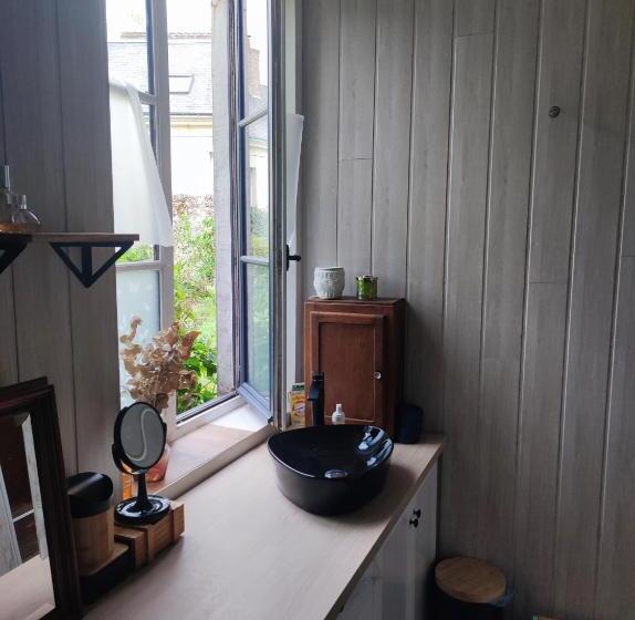 Дом 1 Спальня, Gîte De La Vallée à Courdemanche Sarthe