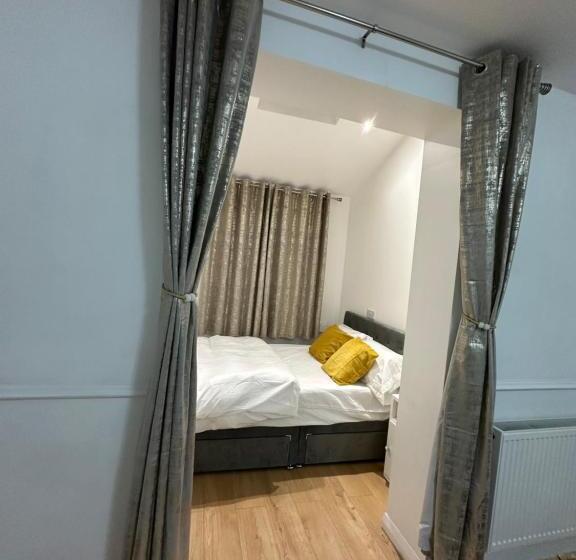 Номер Deluxe, Keedonwood Road Bromley, Rooms With Free Wifi