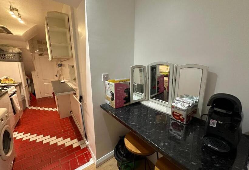 Номер Deluxe, Keedonwood Road Bromley, Rooms With Free Wifi