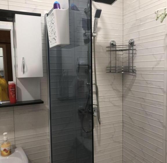آپارتمان 1 خوابه با چشم‌انداز, Redco Apartment
