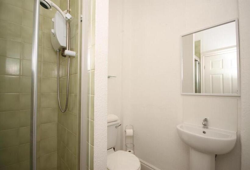 استودیو خانوادگی, Barton Beachside Apartments   Free Parking, Modern Chic, Central Beach Location, Some Sea Views   Fa