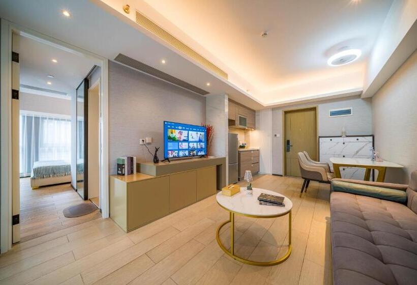استودیوی سوپریور, Boston Executive Apartments