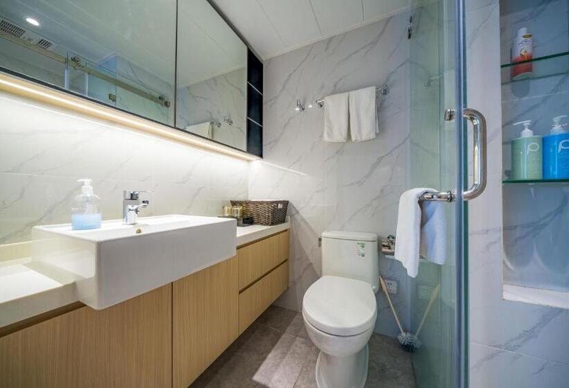 استودیوی استاندارد, Boston Executive Apartments