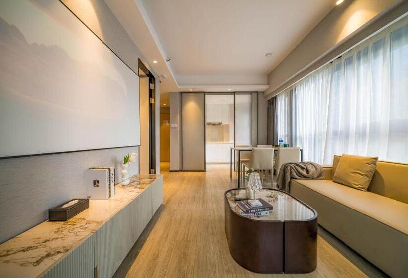 استودیوی استاندارد, Boston Executive Apartments
