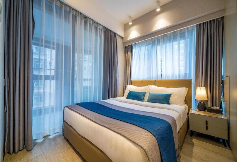 استودیوی استاندارد, Boston Executive Apartments