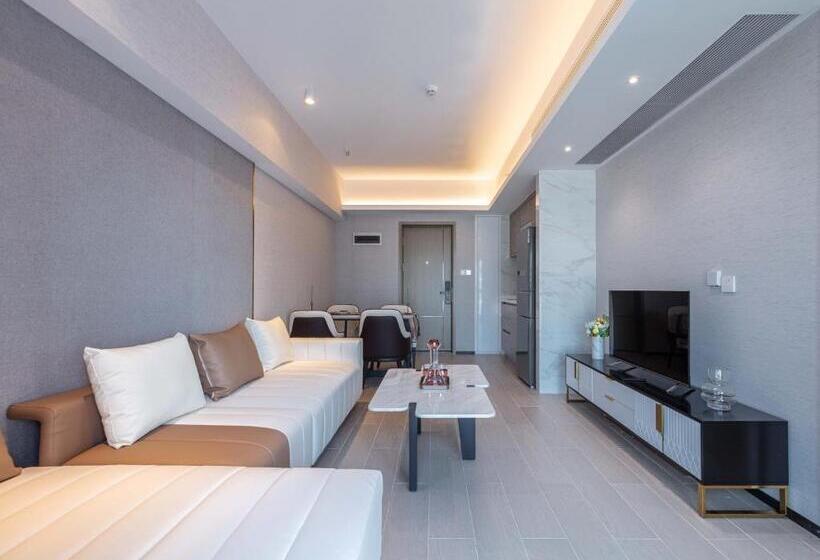 استودیوی سوپریور, Boston Executive Apartments