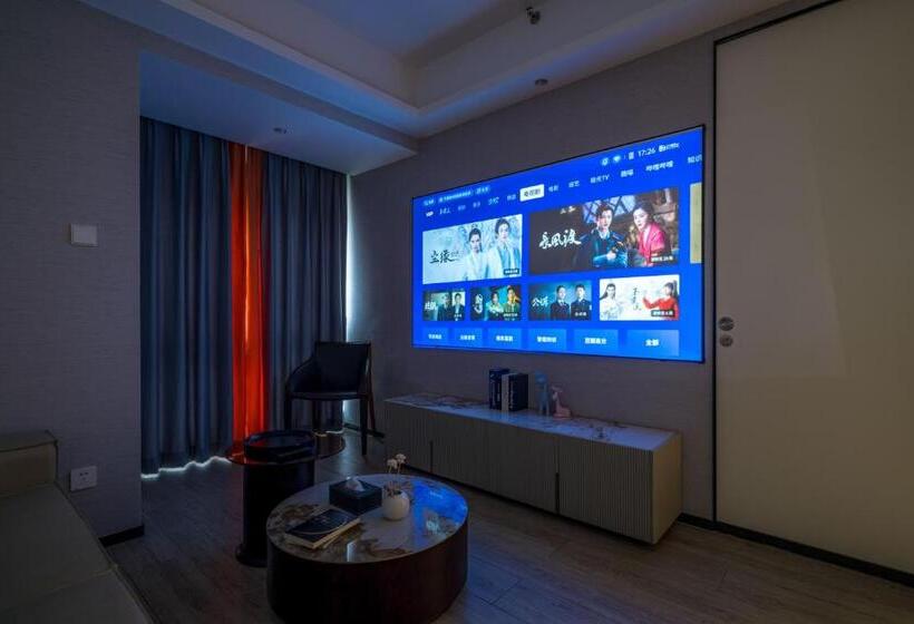استودیوی استاندارد, Boston Executive Apartments