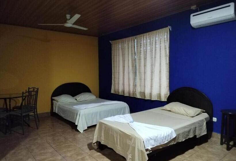 اتاق استاندارد برای معلولان, Bioluminiscencia Hostel Tours   North