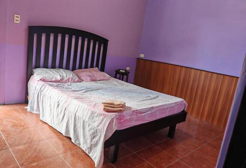 اتاق استاندارد, Bioluminiscencia Hostel Tours   North