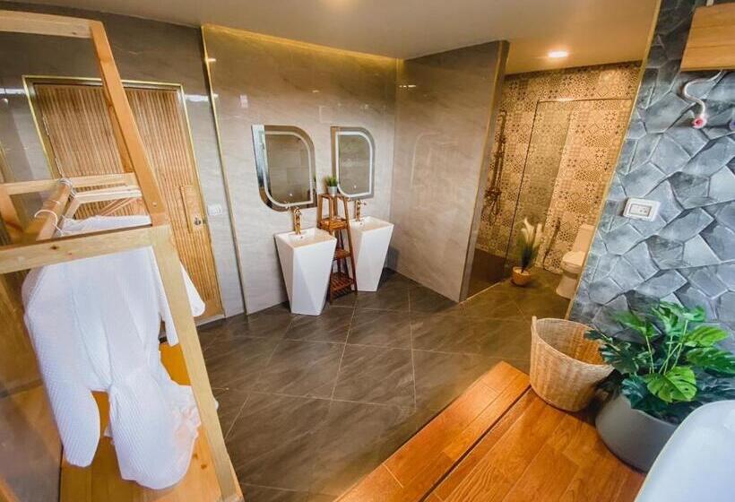 اتاق استاندارد, Cirrus Valley Hill Resort