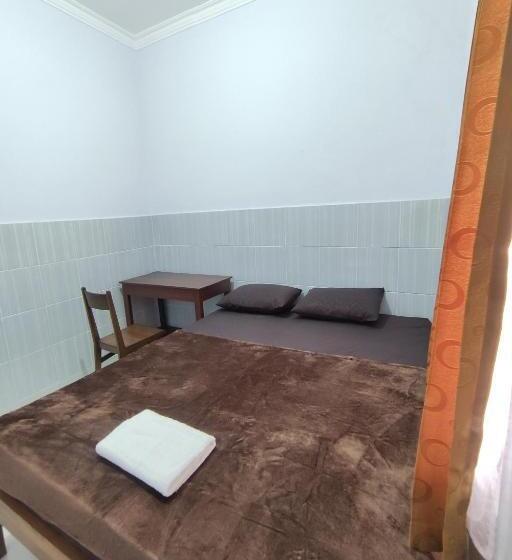 اتاق لوکس, Oyo 93173 Khazanah Room Syariah