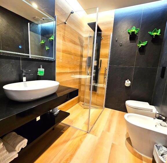 اتاق لوکس سه تخته, Trilogy Prestige   Central Premium Suites