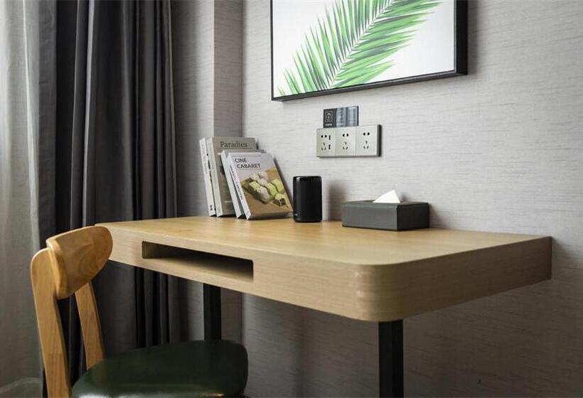 Номер Стандарт, Thank Inn Plus Xinyang Gushi Liaocheng Avenue
