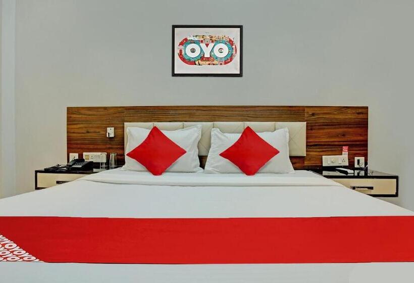 اتاق کلاسیک سه تخته, Oyo Flagship 81231 Hotel Seven
