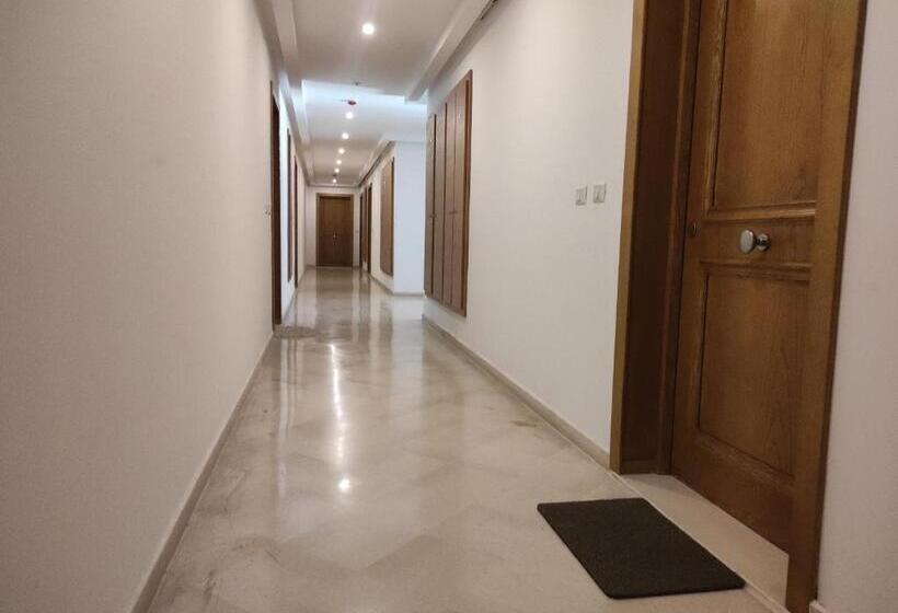 חדר סטנדרט, Room In Apartment   Refined Elegance Cite Les Palmiers