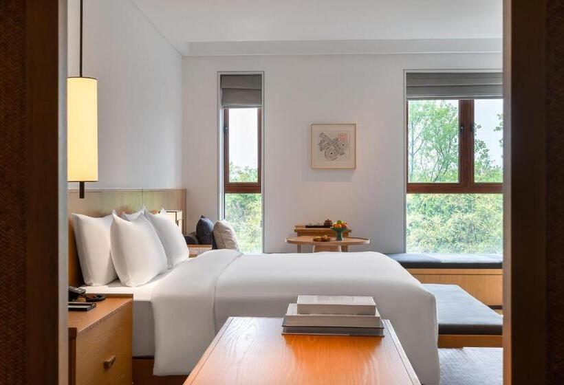 اتاق لوکس, Pokkei Hotel Shaoxing