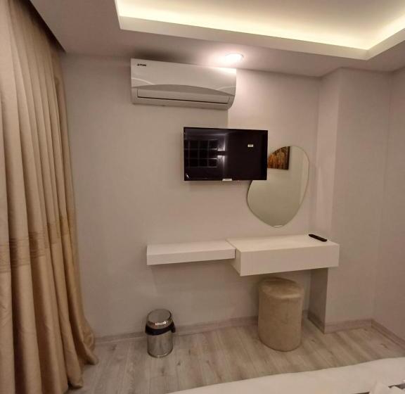 استودیوی استاندارد, White Palace Haliç