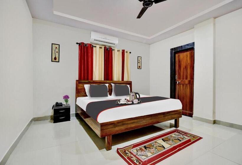 اتاق کلاسیک سه تخته, Flagship 92912 New Convivial Homes