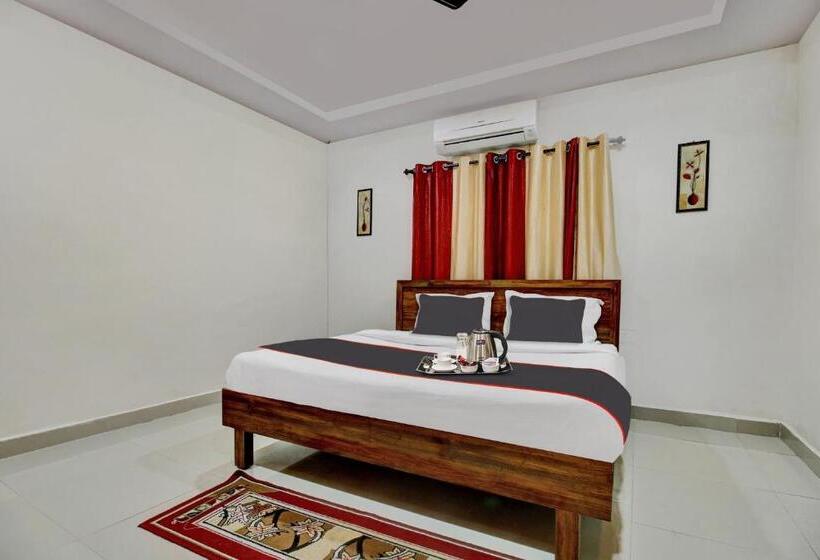 اتاق کلاسیک سه تخته, Flagship 92912 New Convivial Homes