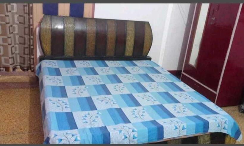 Трехместный Номер Классика, Oyo Shiva Palace Homestay