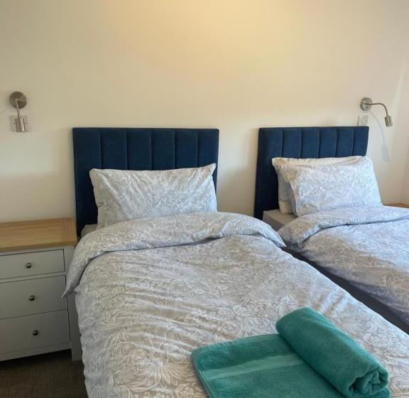 آپارتمان 1 خوابه با چشم‌انداز باغ, Apple Barn Guest House
