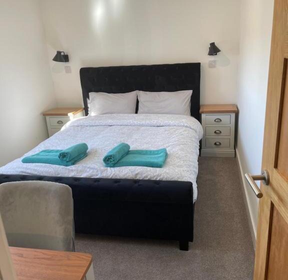 استودیو استاندارد با چشم‌انداز باغ, Apple Barn Guest House