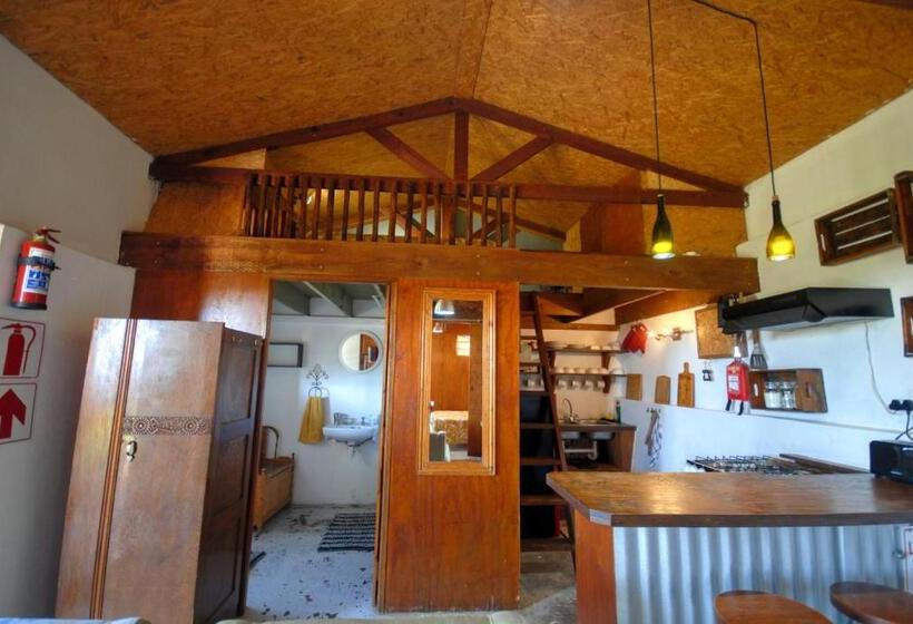 Семейный Номер, Suntouched Inn