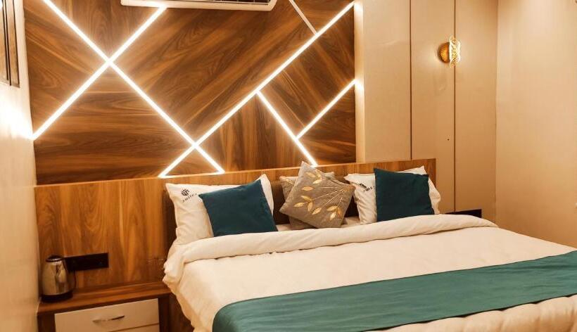 Люкс Кровать Кинг, Townhouse 1168 Hotel Sm Paradise