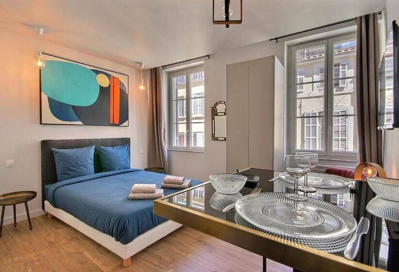 Апартаменты 1 Спальня, Les Toits Du Vieux Port