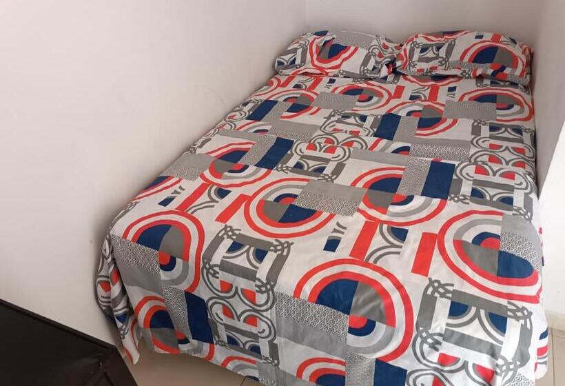 اتاق استاندارد, Hostal Kenndy