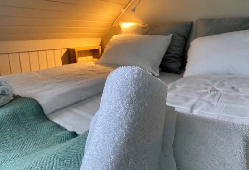 Семейный Номер, Nøtnes Midnattsol Guesthouse