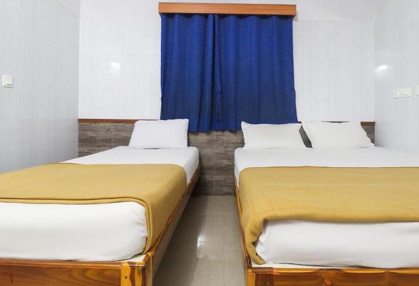 Номер Стандарт, Oyo 61145 Jks Deluxe Lodge