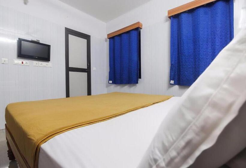 Номер Deluxe, Oyo 61145 Jks Deluxe Lodge