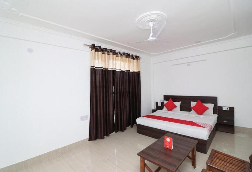 Трехместный Номер Классика, Oyo Hotel Asia Grand