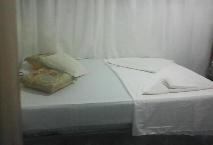 اتاق اکونومی, Hostel Cattleya