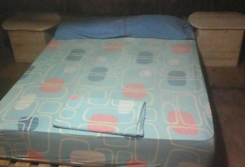 اتاق لوکس, Hostel Cattleya