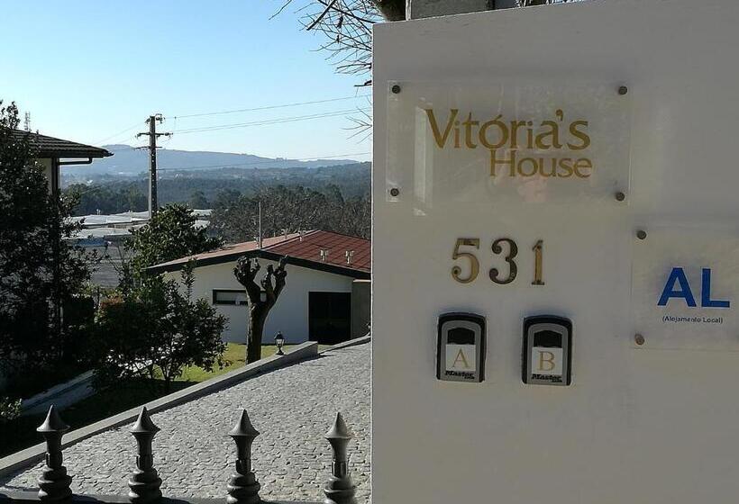 Номер Стандарт Вид на Бассейн, Vitória S House