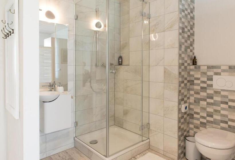 اتاق استاندارد, Pension Geerlisburg