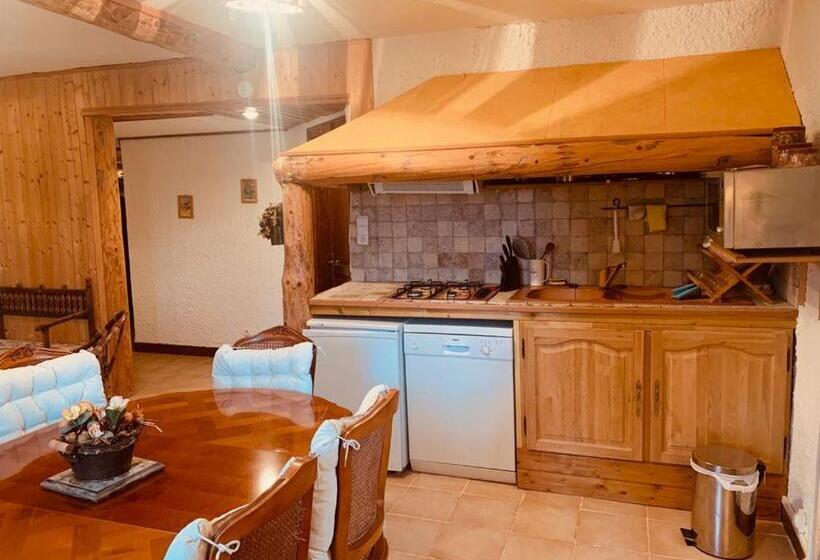 Апартаменты 1 Спальня с Видом, Le Castel Blanc