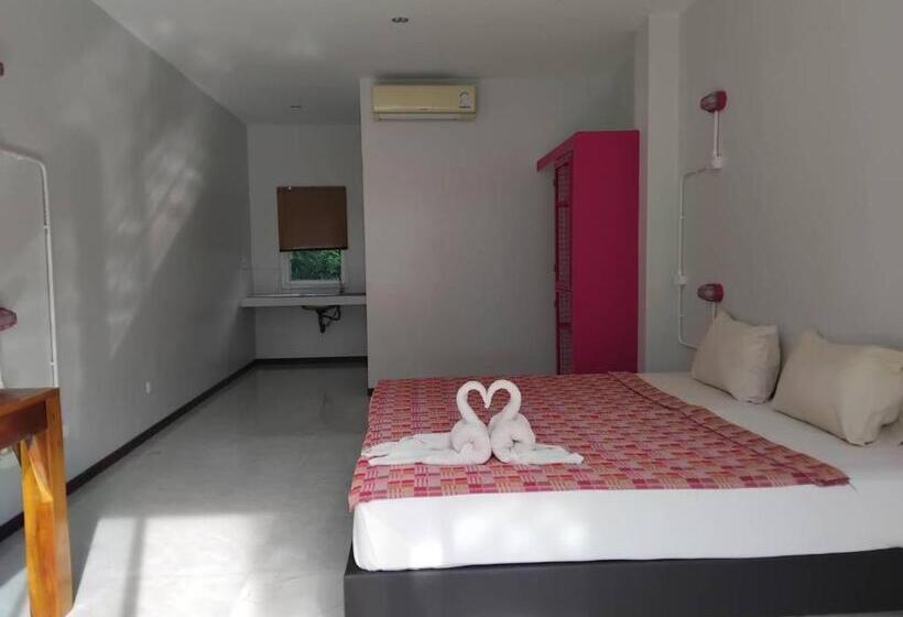 اتاق سوپریور, Khaolak Summer House 2