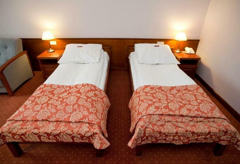 Номер Стандарт Трехместный, Eurohotel Swarzędz