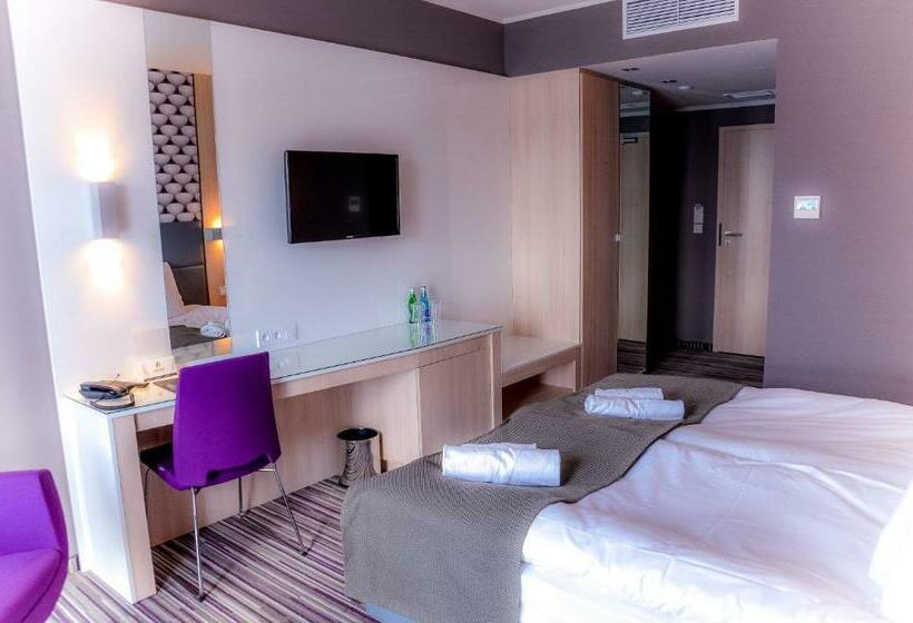 Номер Deluxe, Astone Conference & Spa