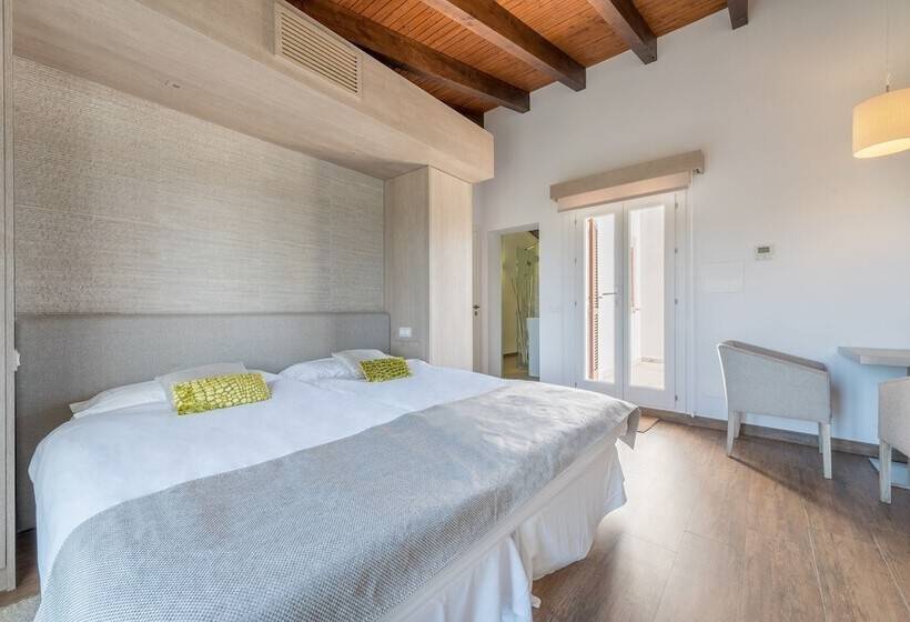 سوییت جونیور, Cas Cabo Nou Agroturismo Adults Only