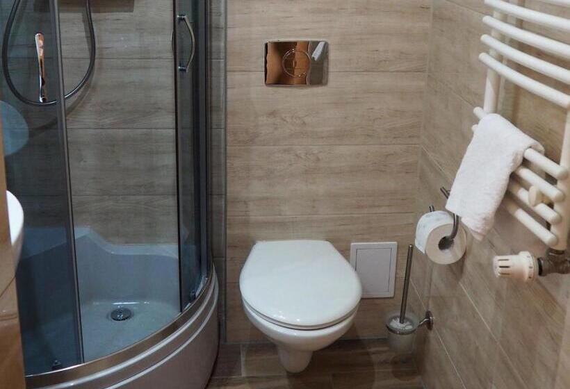 Трехместный Номер Классика, Jan
