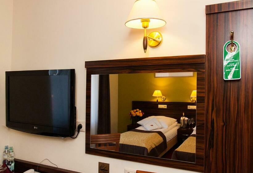 Quarto Deluxe, Pikul