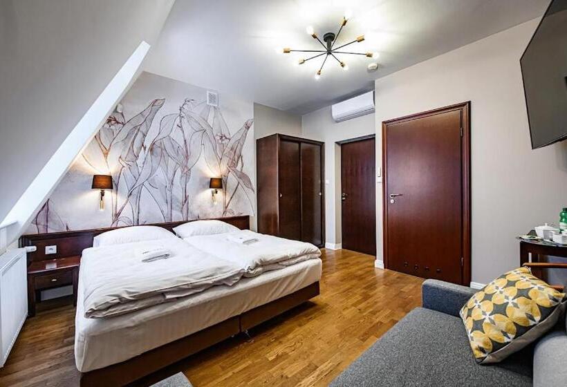 Номер Стандарт Трехместный, Villa Neve